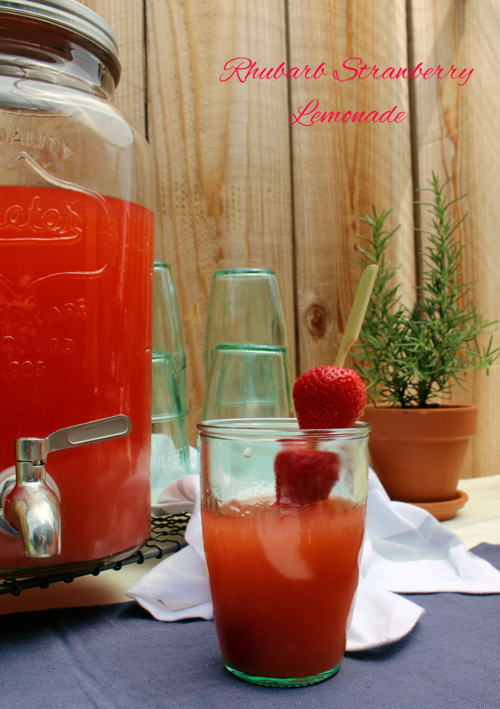 Rhubarb Strawberry Lemonade